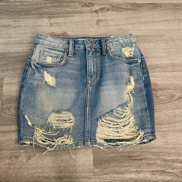 Lovers + Friends Dresses & Skirts - Lovers & Friends distressed denim skirt